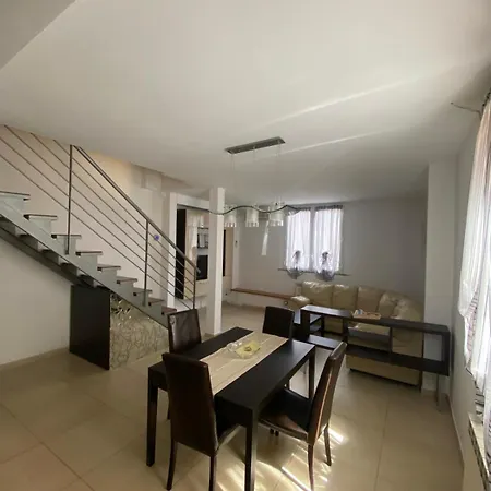 Rebocco Loft Апартаменти